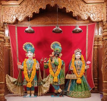 Leicester Temple (ISSO) Murti Darshan