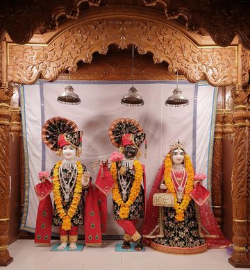 Leicester Temple (ISSO) Murti Darshan