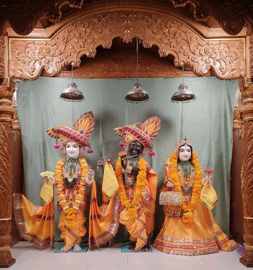 Leicester Temple (ISSO) Murti Darshan