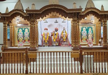 Leicester Temple (ISSO) Murti Darshan
