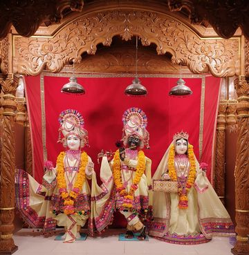 Leicester Temple (ISSO) Murti Darshan