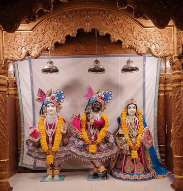 Leicester Temple (ISSO) Murti Darshan