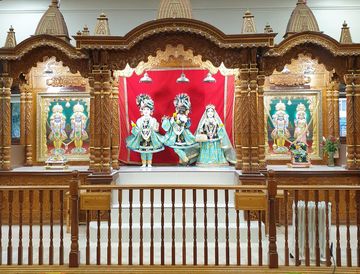 Leicester Temple (ISSO) Murti Darshan