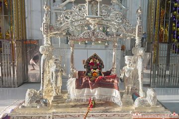 Rapar Mandir Murti Darshan