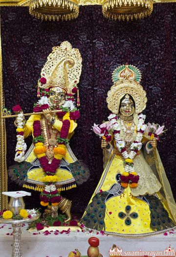 Rapar Mandir Murti Darshan