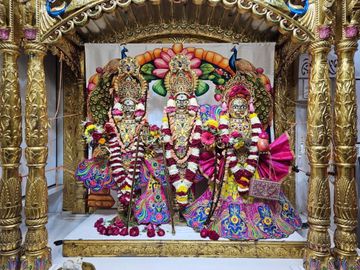 Surat Rustambag Temple Murti Darshan