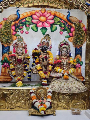 Surat Rustambag Temple Murti Darshan