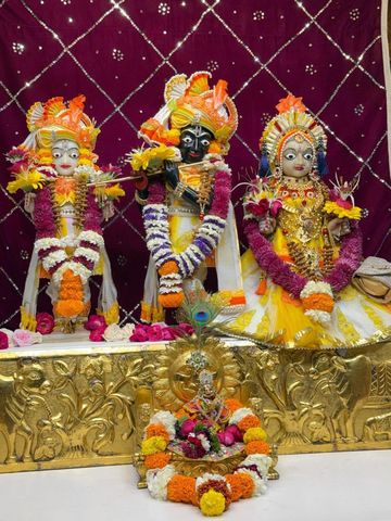 Surat Rustambag Temple Murti Darshan