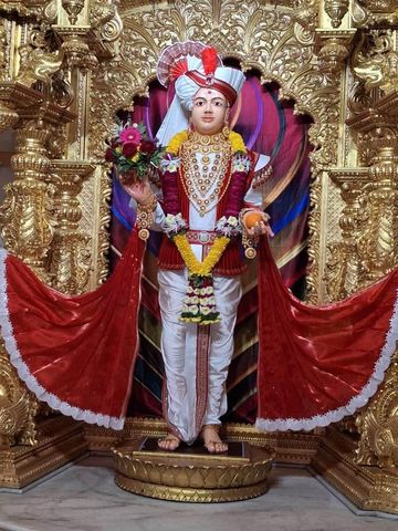 Surat Rustambag Temple Murti Darshan