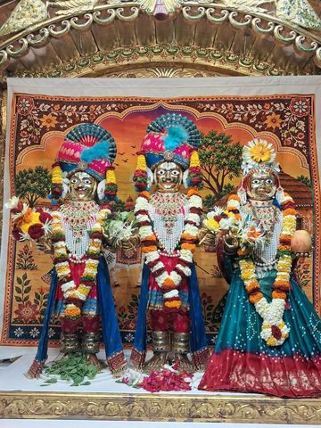 Surat Rustambag Temple Murti Darshan