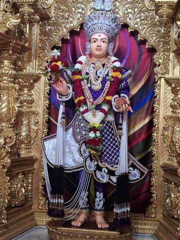 Surat Rustambag Temple Murti Darshan