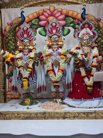 Surat Rustambag Temple Murti Darshan