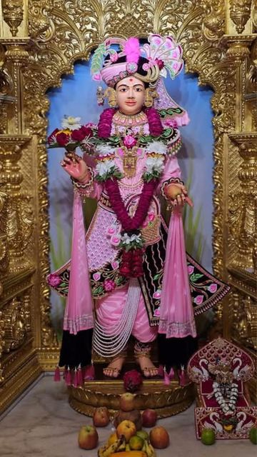 Surat Rustambag Temple Murti Darshan