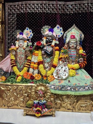 Surat Rustambag Temple Murti Darshan