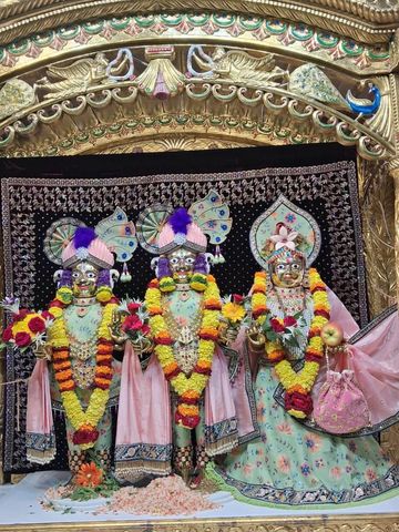 Surat Rustambag Temple Murti Darshan