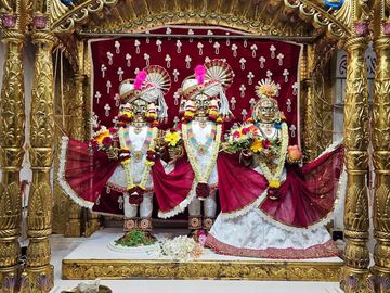 Surat Rustambag Temple Murti Darshan