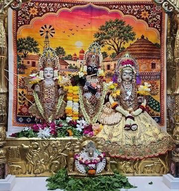 Surat Rustambag Temple Murti Darshan