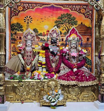 Surat Rustambag Temple Murti Darshan