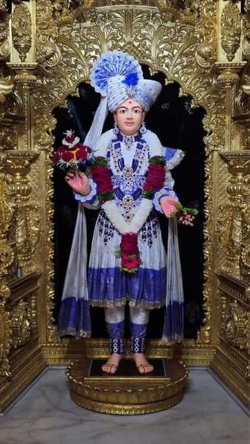 Surat Rustambag Temple Murti Darshan