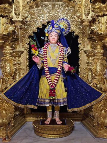 Surat Rustambag Temple Murti Darshan