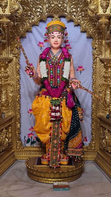 Surat Rustambag Temple Murti Darshan