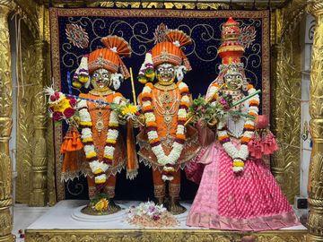 Surat Rustambag Temple Murti Darshan