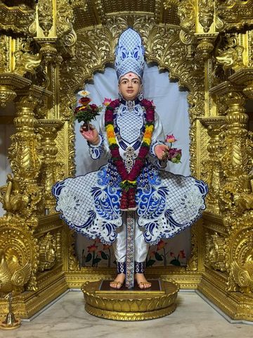 Surat Rustambag Temple Murti Darshan