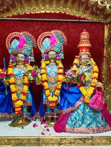 Surat Rustambag Temple Murti Darshan