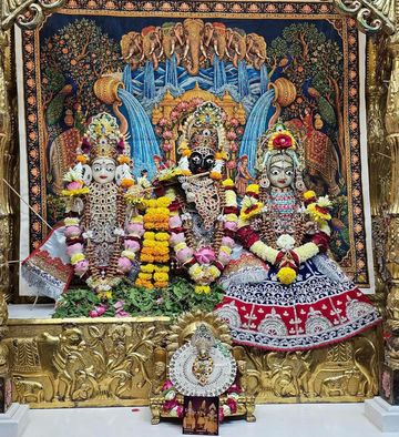Surat Rustambag Temple Murti Darshan