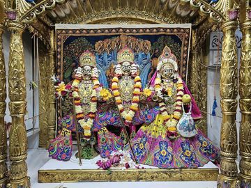 Surat Rustambag Temple Murti Darshan