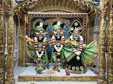 Surat Rustambag Temple Murti Darshan