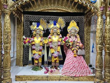 Surat Rustambag Temple Murti Darshan