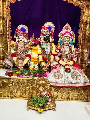 Surat Rustambag Temple Murti Darshan