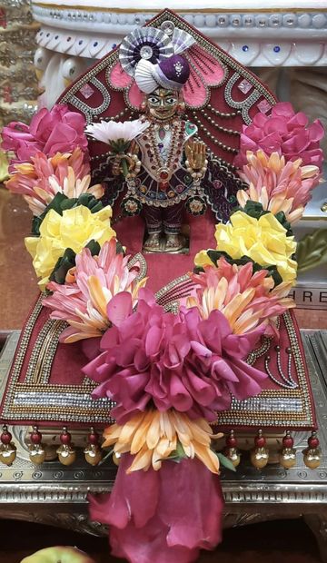 Sydney Temple Murti Darshan
